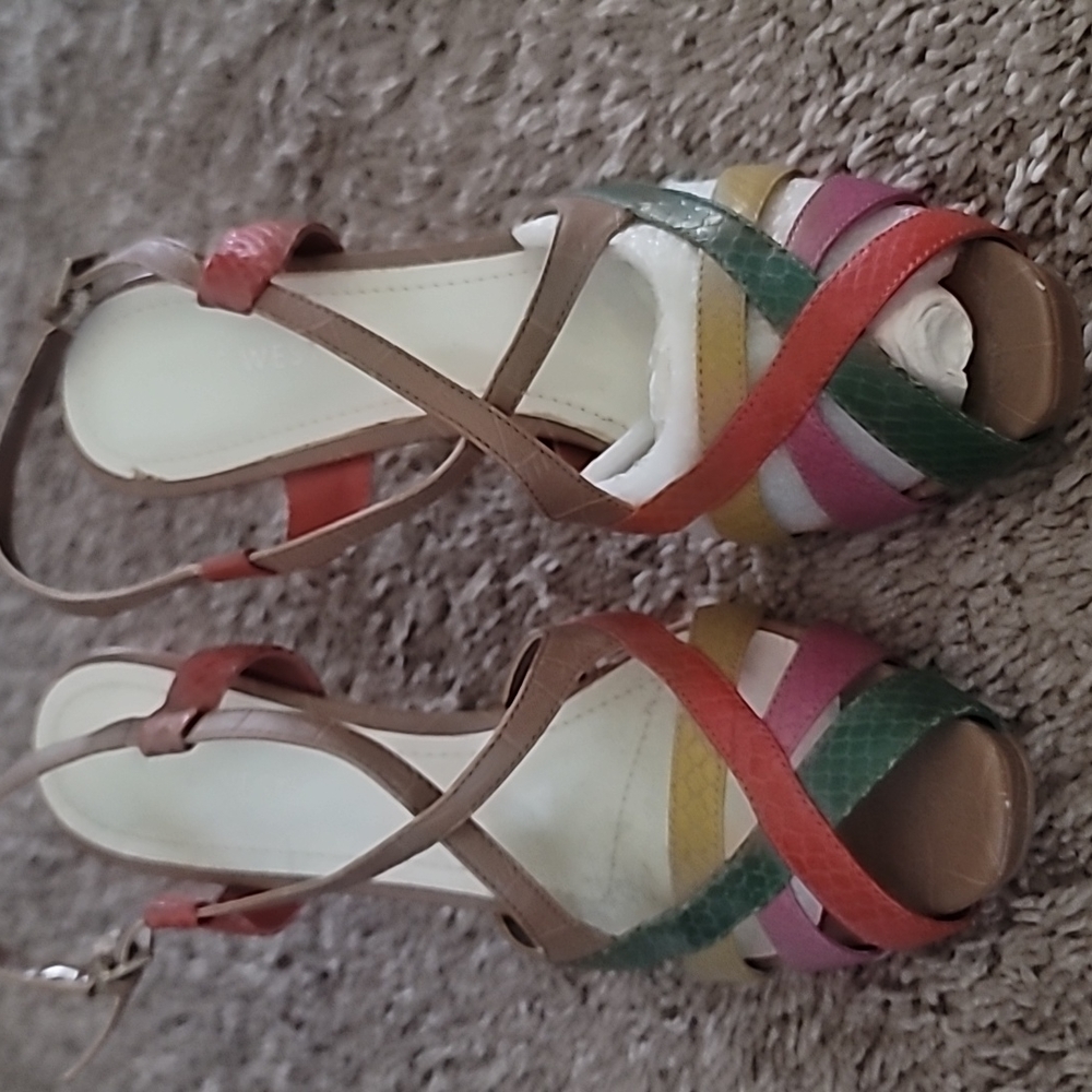 Heels - Picture 2 of 2